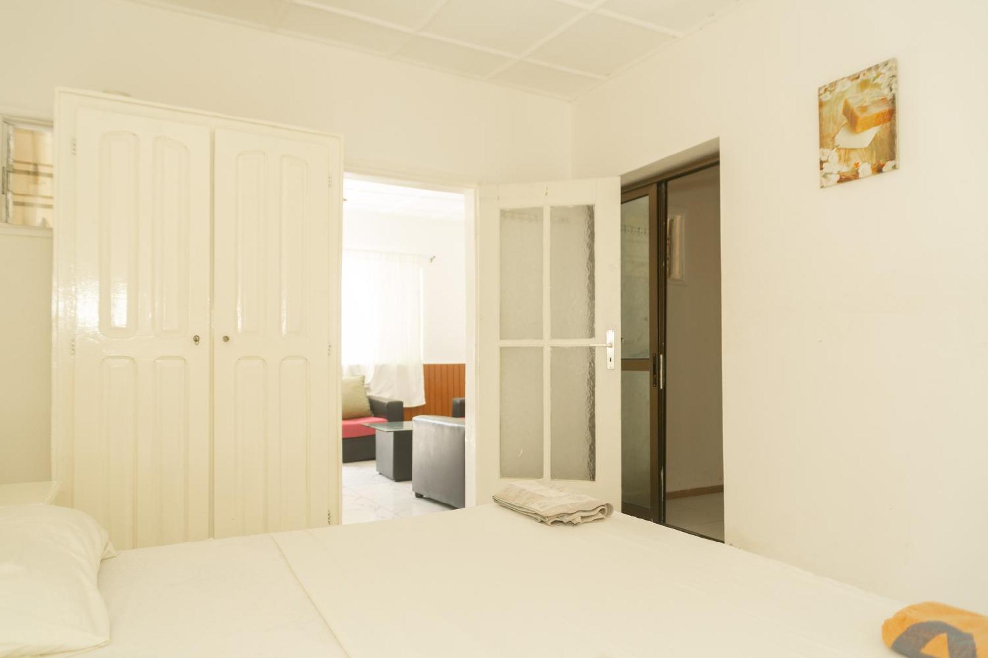 Tahiti Hotel Котону Екстер'єр фото